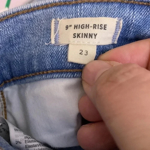 Madewell 9" Mid-Rise Skinny Crop Jeans in Asbury Wash: Button-Front Edition Sz23 - Picture 7 of 7